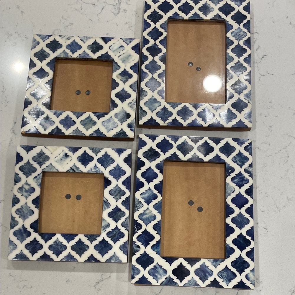 Blue and White Patterned Picture Frame Set, picture 4x4 and 4x6